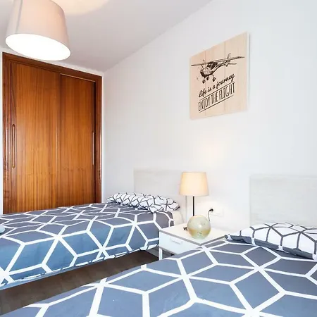 Home2book Amazing Sea View Pool & Wifi דירה *