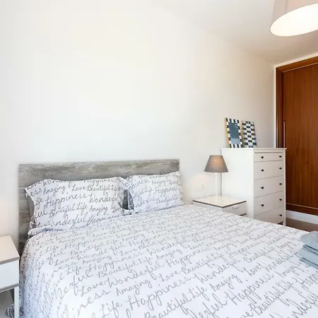 Home2book Amazing Sea View Pool & Wifi דירה